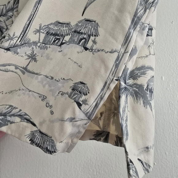 Pineapple Moon Silk Vest / Top - Picture 4 of 6